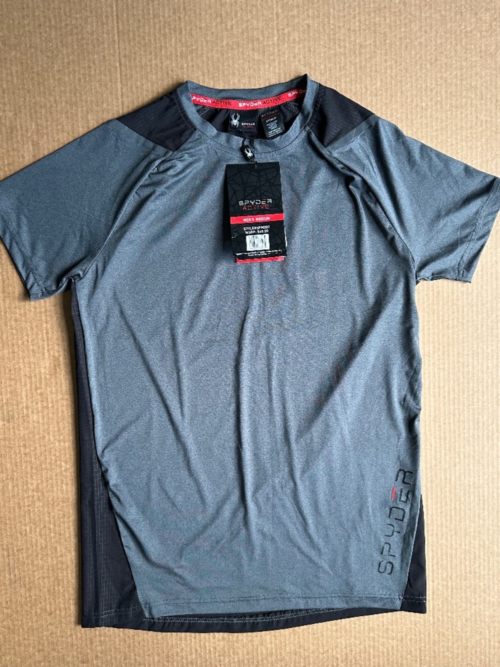NWT Spyder Active Men's Black Short Sleeve Performance with small pocket Shirt M